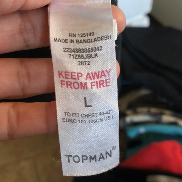 Mens TOPMAN T-shirt. Size L. Cuffed sleeves - Picture 4 of 6